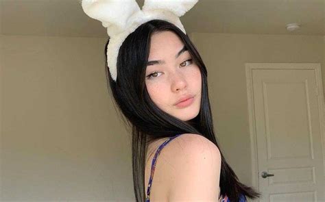 anni (@bbyanni) .